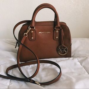 Micheal Kors purse